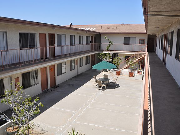 4th image of 11644 Acacia Ave APT 19
