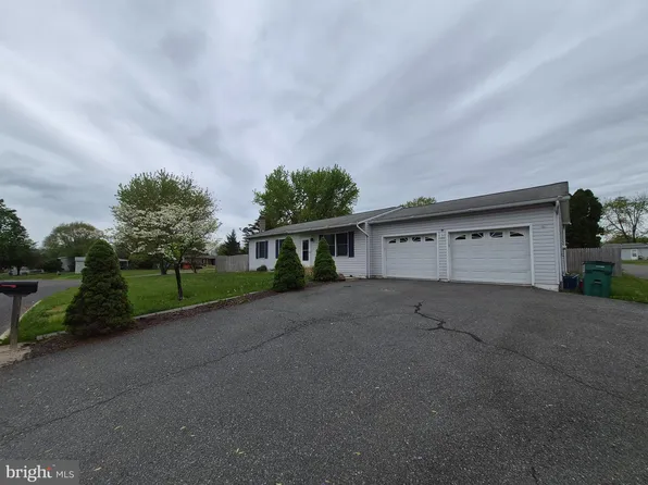 1251 Buddies Pl, Birdsboro, PA 19508