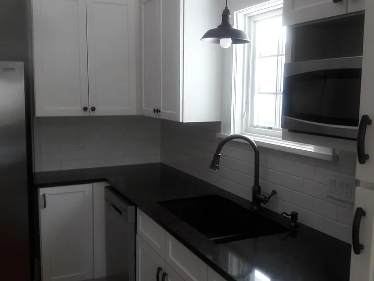 105 14th Ave NE #1 — Photo 10