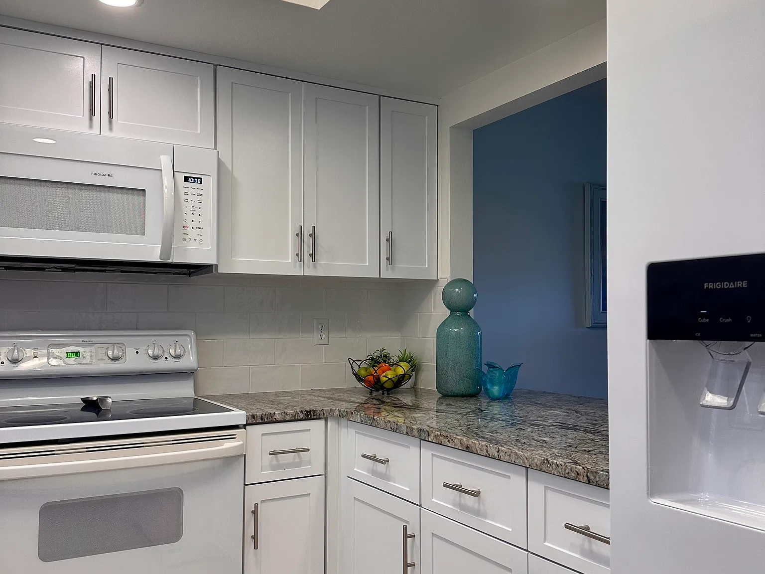 2 bed, 1071 sqft, $2,100 — Photo 4