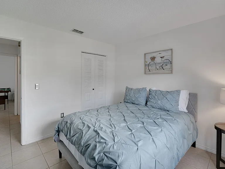 1045 Axlewood Cir — Photo 10