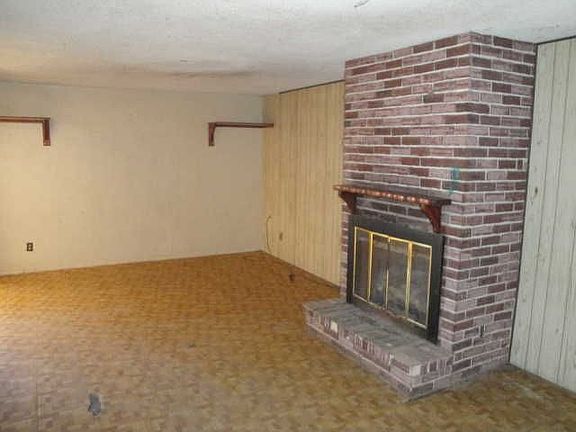 5th image of 13101 N 21st Ave