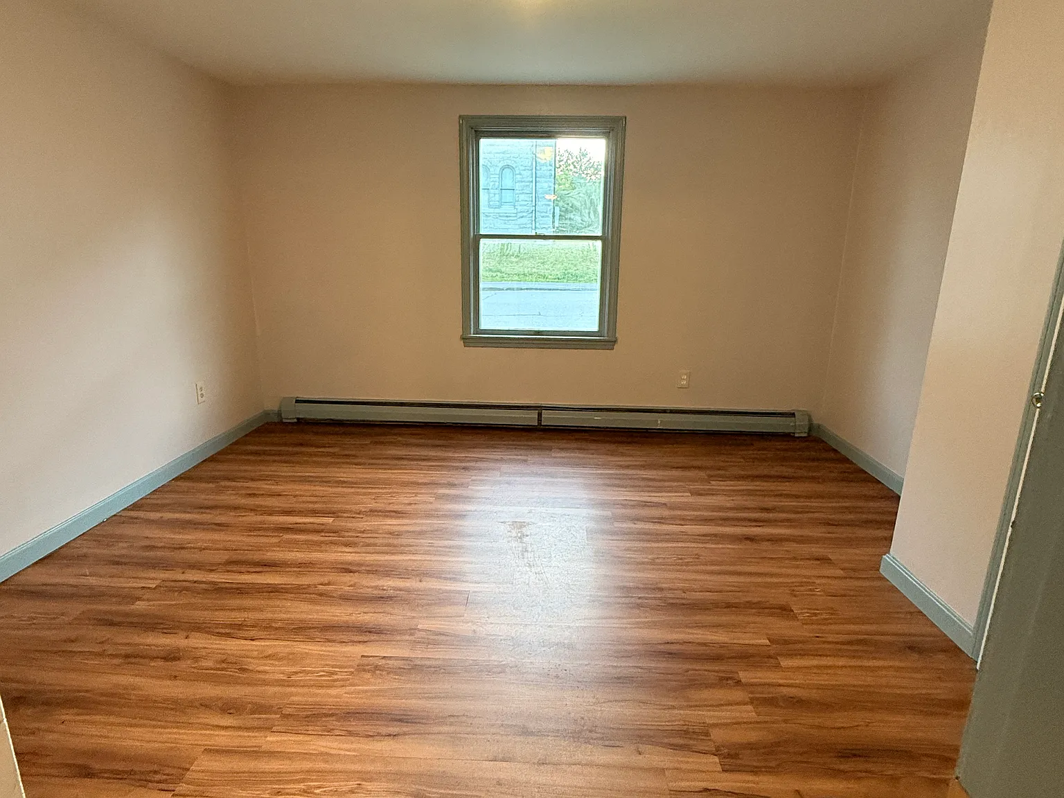 1 bed, $1,195 — Photo 2
