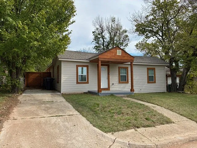 4 bed, 1608 sqft, $1,450 — Photo 2