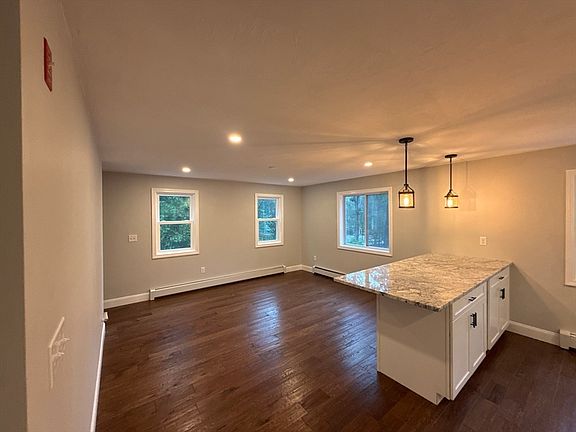 2nd image of 658 Berkley St