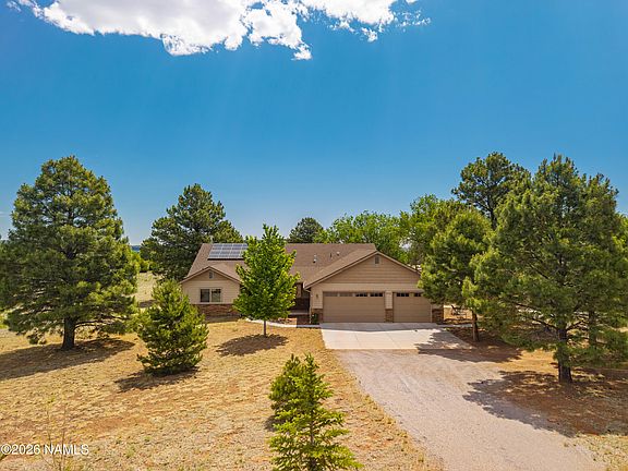 2nd image of 8405 Winchester Dr