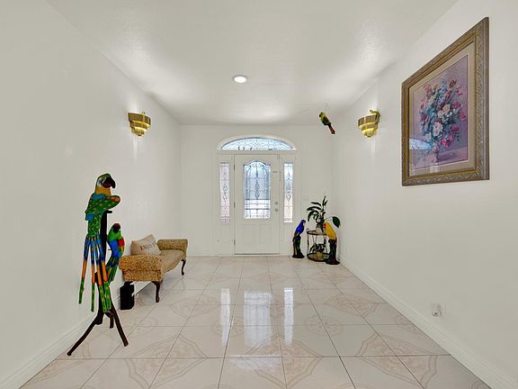 3rd image of 2680 Marigold Drive