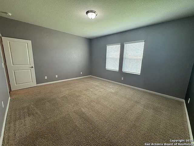 8607 Rock Mdw — Photo 38