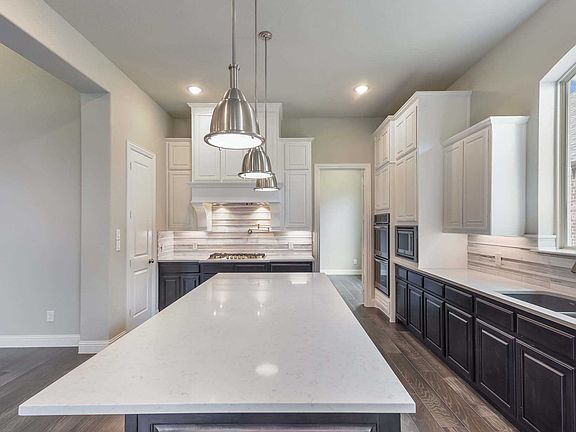 3rd image of 3608 Kern River Dr