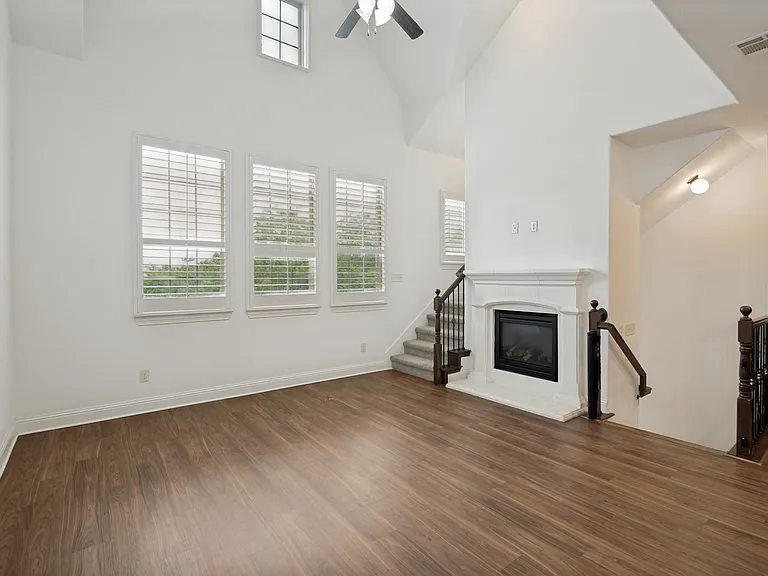 4252 Charles Rd — Photo 2