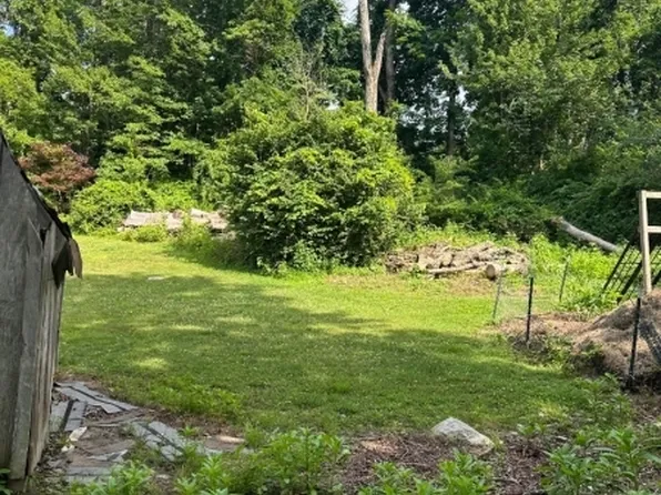 1 Ash Ln, Liberty Twp., NJ 07823