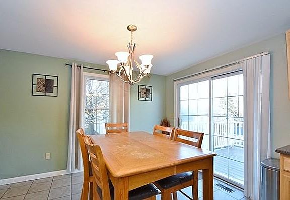 5th image of 493 Hilldale Ave Unit 493