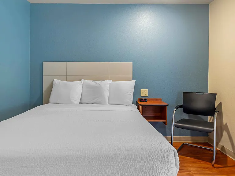 Studio Suite - 1 Queen Bed