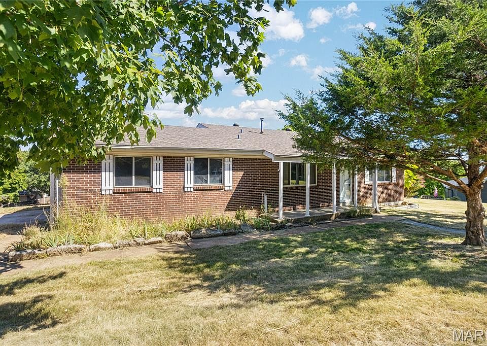 1st image of 5050 Country View Dr