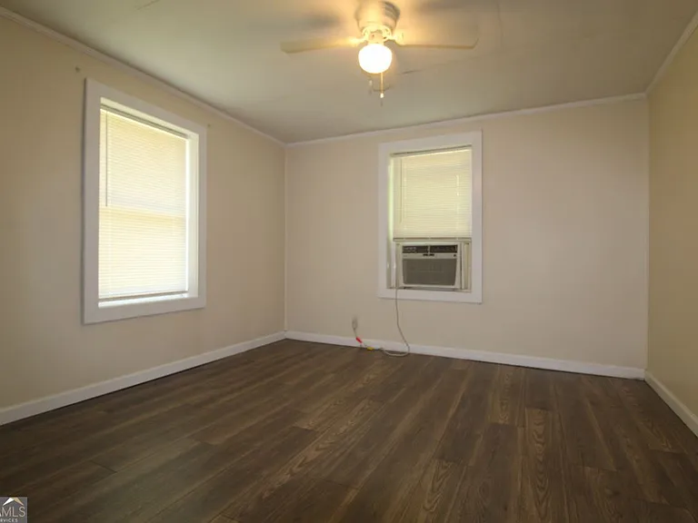 151 Hennon Dr NW — Photo 3