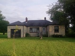 214 Fogg Rd, Leslie, MI 49251