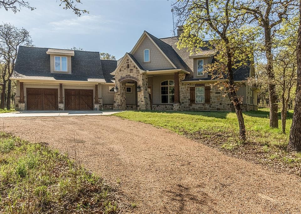 1st image of 290 Norman Dr