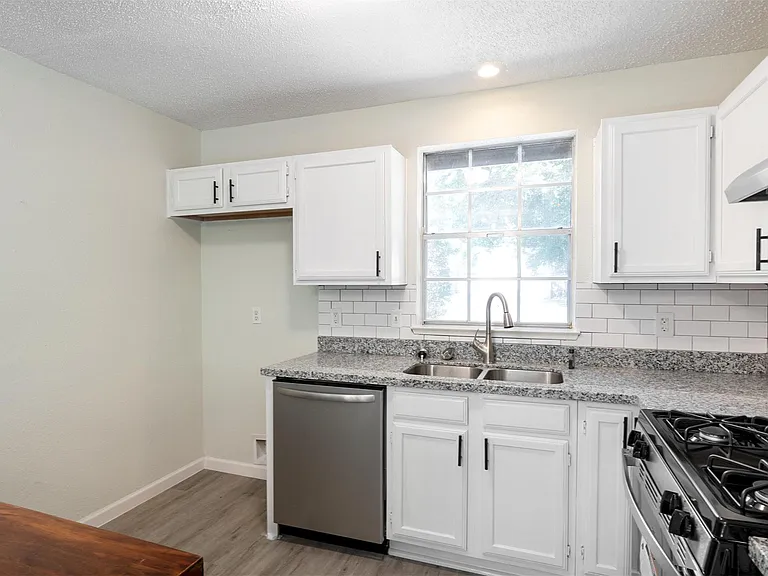 5314 Hazelgrove Dr — Photo 5