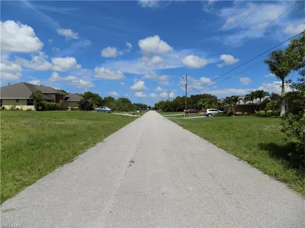 1222 NE 19th Ter, Cape Coral, FL 33909