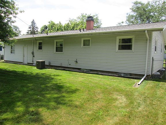 4th image of 125 Cameron Dr