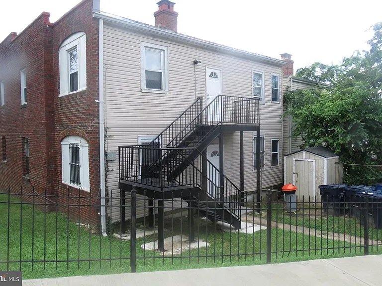 1324 Adams St NE #2 — Photo 15