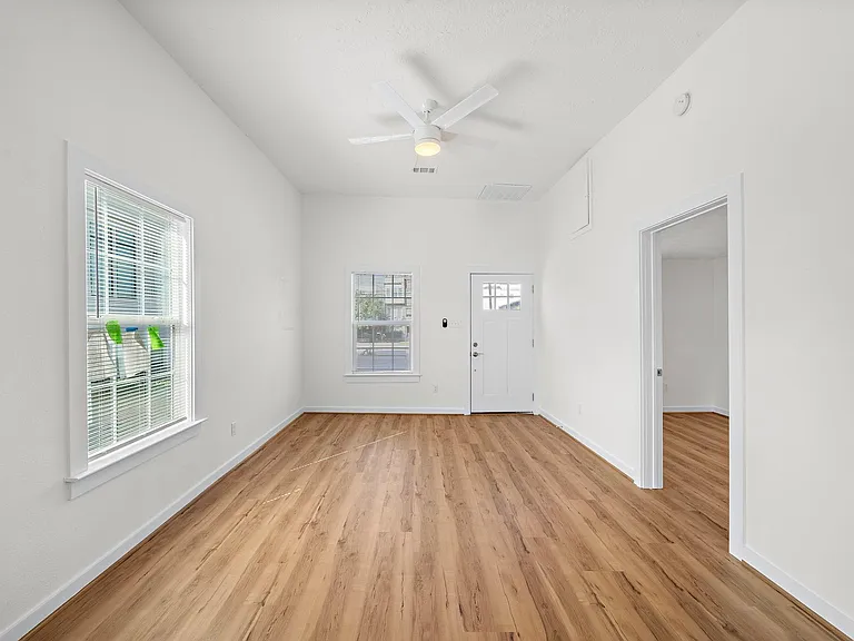 1414 Shearn St #B — Photo 4