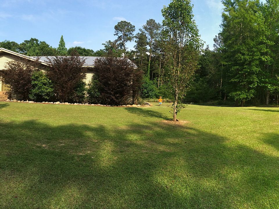 2nd image of 2604 Lake Lincoln Dr NE