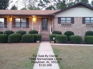 1048 Normandale Cir, Bessemer, AL 35023