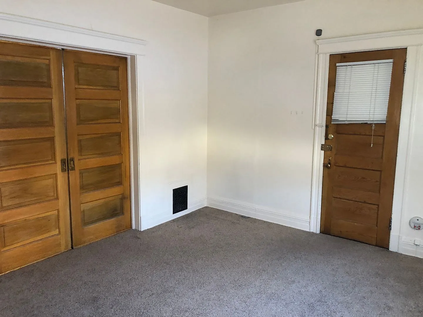 Renovated Apartments in West Wash Park — Photo 4