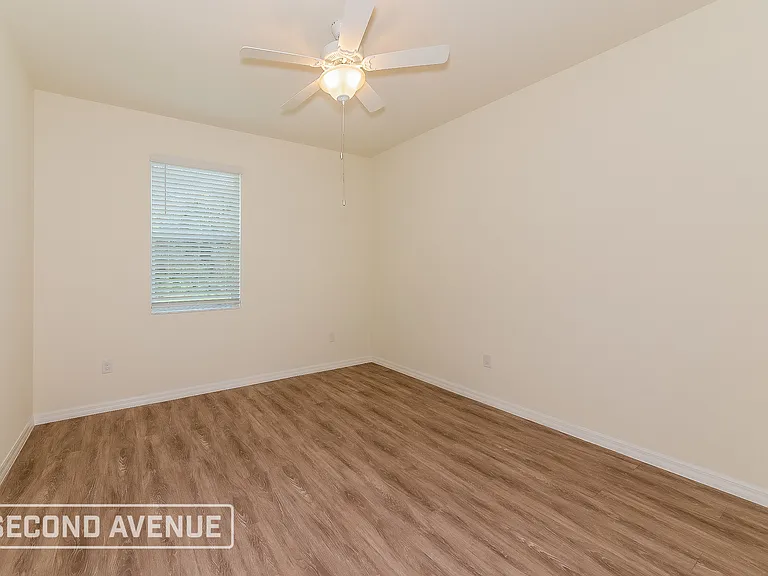 4546 Crowell Ln — Photo 16