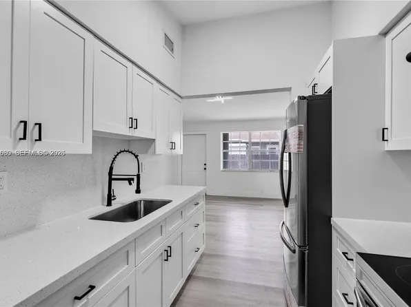 2195 W 5th Ave #1, Hialeah, FL 33010