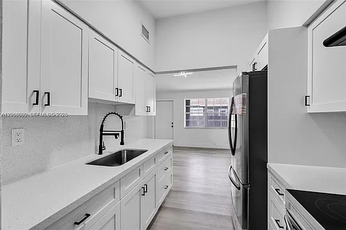 2195 W 5th Ave #1 Photo 1
