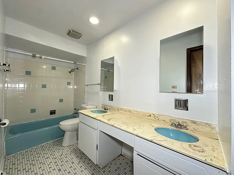 430 W Stevens Dr #401 — Photo 19