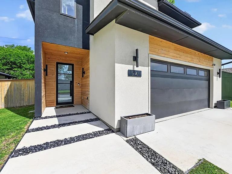 1941 Glenmore Ave — Photo 5