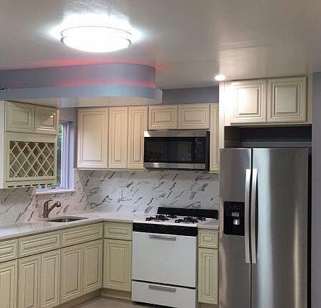3rd image of 18 Carnegie Ave