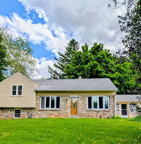 15 N Forge Manor Dr Photo 1