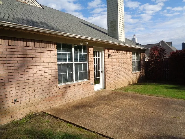 3015 Shadow Green Ln — Photo 11