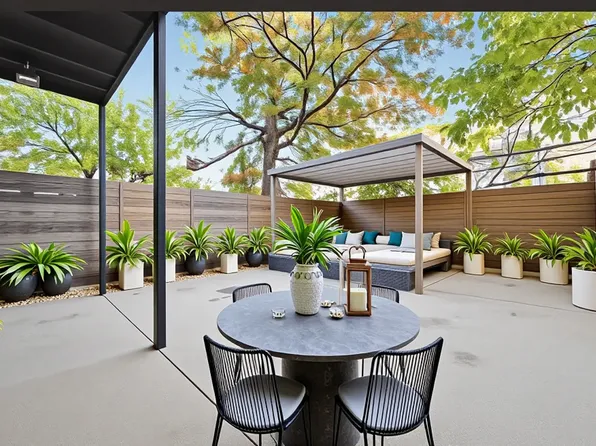 136 Cornelia Street image 1 of 14