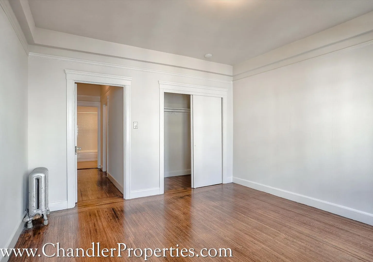 727-729 Leavenworth Street Apartments* — Photo 3