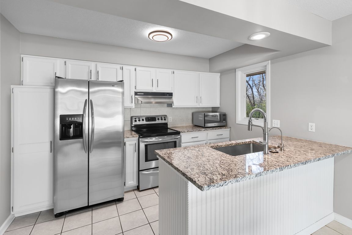 next background image