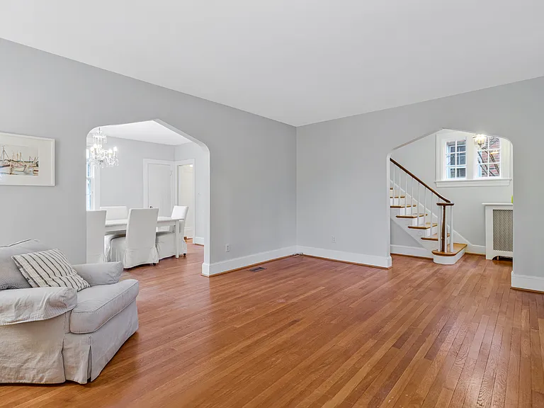 5334 Nebraska Ave NW — Photo 3