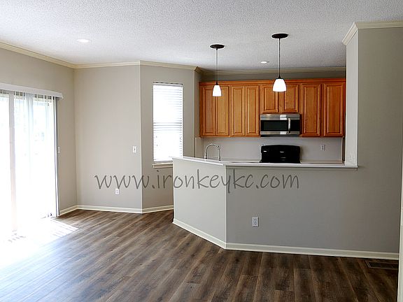 5th image of 9219 Boehm Dr