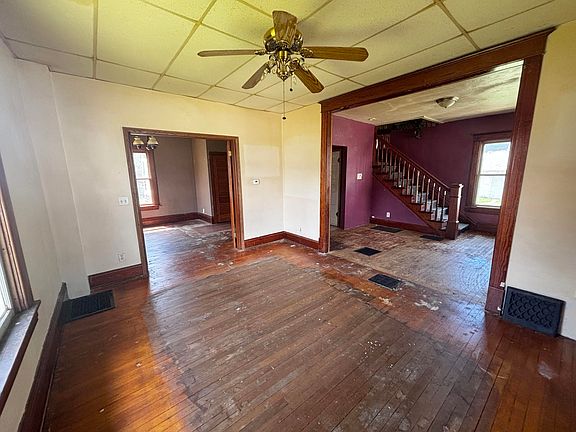4th image of 439 Des Moines Ave