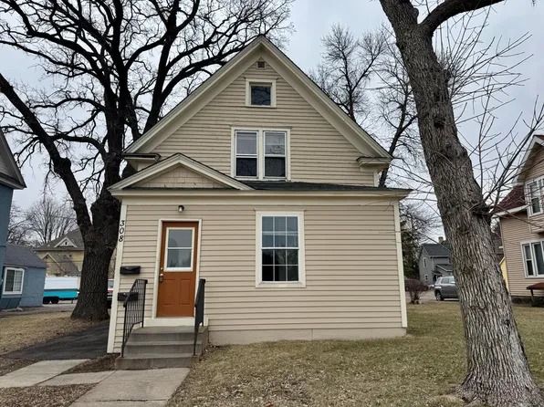 308 9th Ave S, Saint Cloud, MN 56301