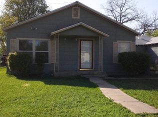 1401 Houston St, Uvalde, TX 78801