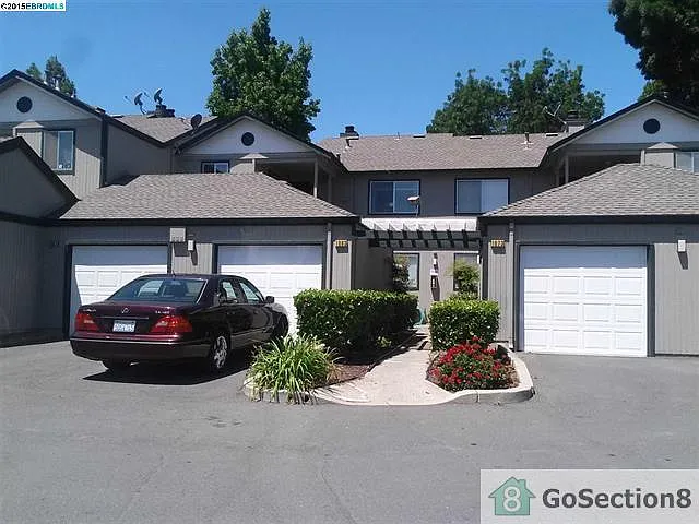 1063 Chadwick Cir photo 1