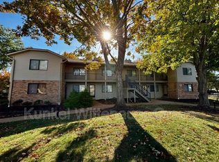 185 Eagle Rdg, O'Fallon, IL 62269