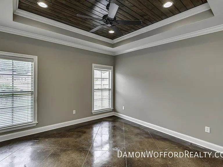 114 Lennox Pl — Photo 36