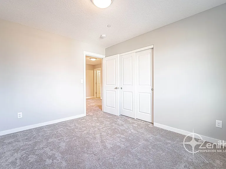 186 N 44th Pl — Photo 23