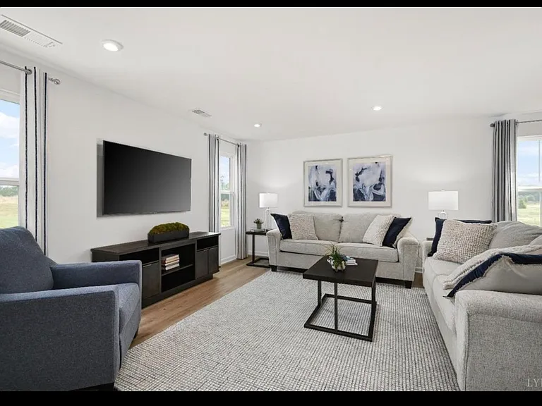 102 Grove Hill Ter — Photo 4